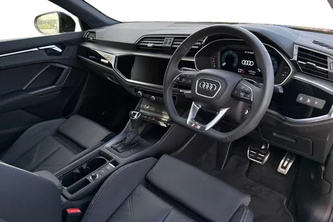 KT74FON Audi Q3 Black Edition 35 TDI 150 PS S tronic Thumbnail #15