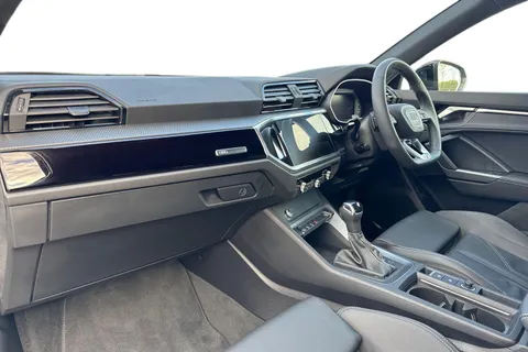 KT74FON Audi Q3 Black Edition 35 TDI 150 PS S tronic Thumbnail #16