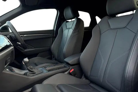 KT74FON Audi Q3 Black Edition 35 TDI 150 PS S tronic Thumbnail #17