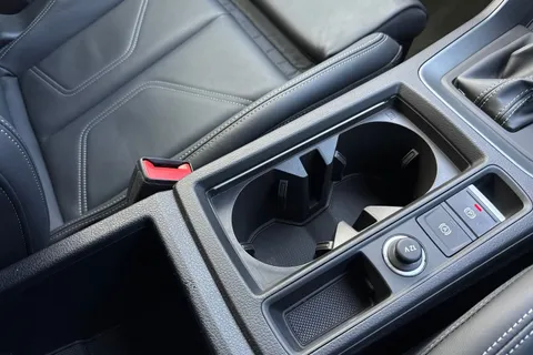 KT74FON Audi Q3 Black Edition 35 TDI 150 PS S tronic Thumbnail #34