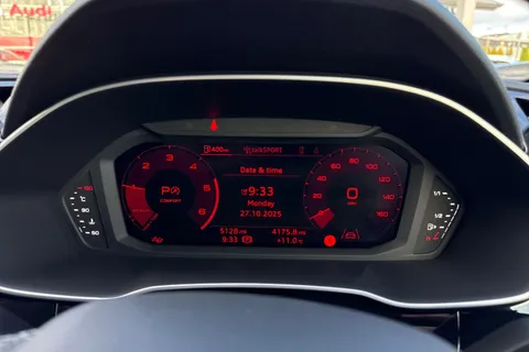 KT74FON Audi Q3 Black Edition 35 TDI 150 PS S tronic Thumbnail #39