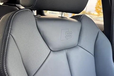 KT74FON Audi Q3 Black Edition 35 TDI 150 PS S tronic Thumbnail #42