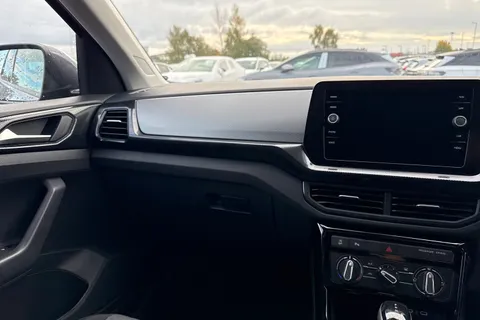  Volkswagen T-Cross 1.0 TSI Match DSG Euro 6 (s/s) 5dr Thumbnail #20