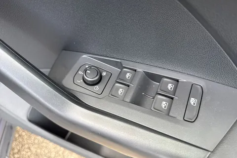  Volkswagen T-Cross 1.0 TSI Match DSG Euro 6 (s/s) 5dr Thumbnail #21