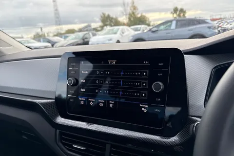  Volkswagen T-Cross 1.0 TSI Match DSG Euro 6 (s/s) 5dr Thumbnail #44