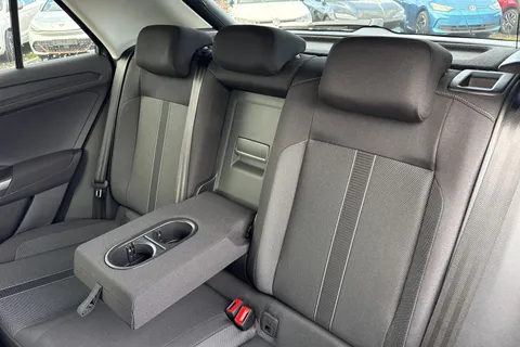  Volkswagen T-Roc 1.5 TSI Match DSG Euro 6 (s/s) 5dr Thumbnail #19