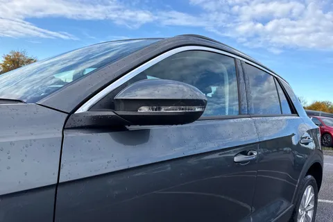  Volkswagen T-Roc 1.5 TSI Match DSG Euro 6 (s/s) 5dr Thumbnail #26