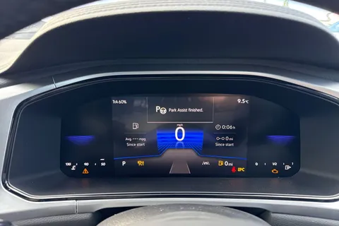  Volkswagen T-Roc 1.5 TSI Match DSG Euro 6 (s/s) 5dr Thumbnail #36