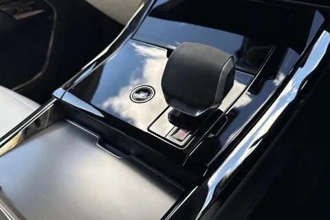 14 of 45 for LAND ROVER RANGE ROVER SPORT 3.0 D300 Dynamic SE 5dr Auto