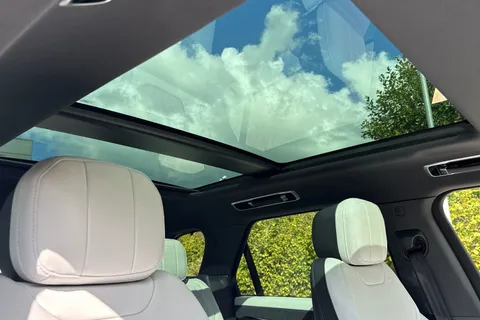 22 of 45 for LAND ROVER RANGE ROVER SPORT 3.0 D300 Dynamic SE 5dr Auto