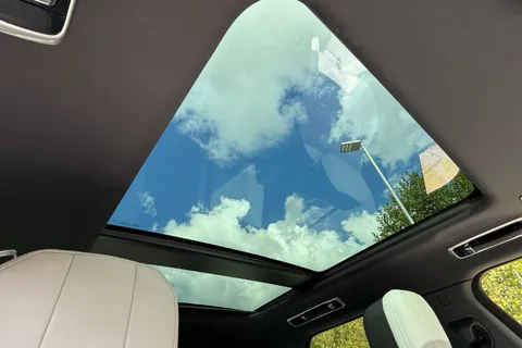 33 of 45 for LAND ROVER RANGE ROVER SPORT 3.0 D300 Dynamic SE 5dr Auto