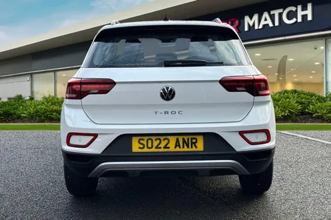 4 of 50 for Volkswagen T-Roc 1.5 TSI Life DSG Euro 6 (s/s) 5dr