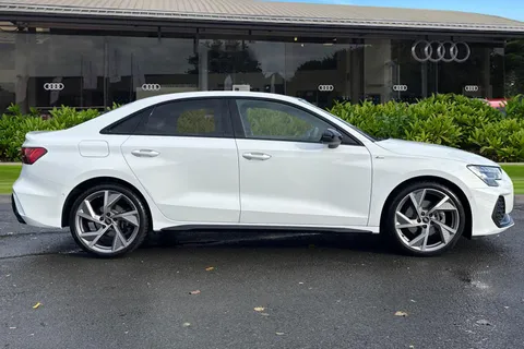 PK25UXS Audi A3 Black Edition 35 TFSI  150 PS S tronic Thumbnail #4