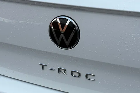 30 of 50 for Volkswagen T-Roc 1.5 TSI Life DSG Euro 6 (s/s) 5dr