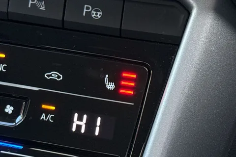 46 of 50 for Volkswagen T-Roc 1.5 TSI Life DSG Euro 6 (s/s) 5dr