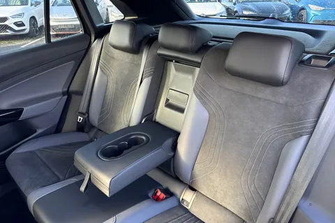  Volkswagen ID.4 Pro 77kWh Match Auto 5dr Thumbnail #19