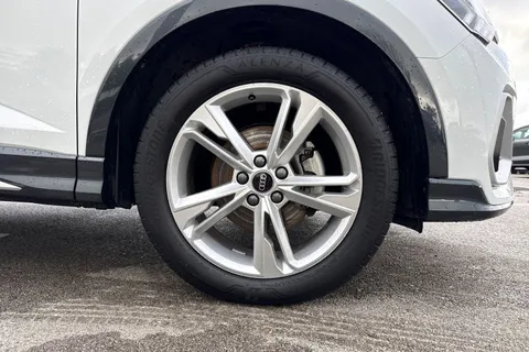 DF74MWX Audi Q3 S line 35 TDI  150 PS S tronic Thumbnail #10