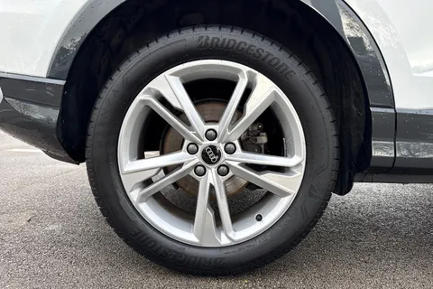 DF74MWX Audi Q3 S line 35 TDI  150 PS S tronic Thumbnail #11