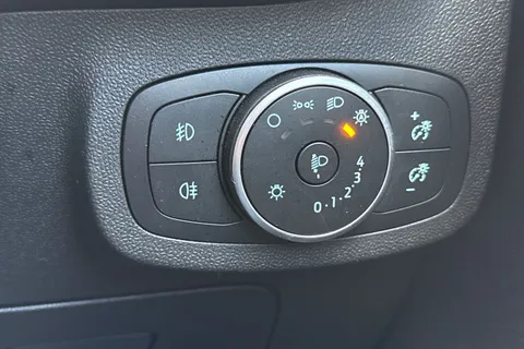 MT19LFN Ford Fiesta 1.0T EcoBoost Active 1 Auto Euro 6 (s/s) 5dr Thumbnail #37