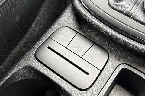 MT19LFN Ford Fiesta 1.0T EcoBoost Active 1 Auto Euro 6 (s/s) 5dr Thumbnail #38