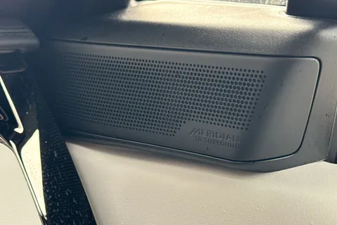 DT25YYW Land Rover Range Rover Sport 3.0 D350 MHEV Autobiography SUV 5dr Diesel Auto 4WD Euro 6 (s/s) (350 ps) Thumbnail #26