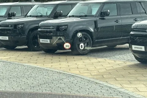 DT25YYW Land Rover Range Rover Sport 3.0 D350 MHEV Autobiography SUV 5dr Diesel Auto 4WD Euro 6 (s/s) (350 ps) Thumbnail #42