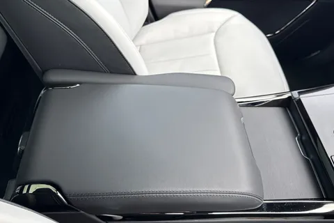 DT25YYW Land Rover Range Rover Sport 3.0 D350 MHEV Autobiography SUV 5dr Diesel Auto 4WD Euro 6 (s/s) (350 ps) Thumbnail #47