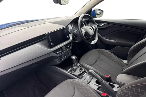 OW22EXL Škoda Kamiq 1.0 TSI SE DSG Euro 6 (s/s) 5dr Thumbnail #9