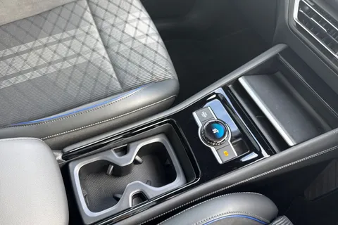 KT74RWF Volkswagen Tiguan 1.5 eTSI 150 R-Line 5dr DSG **PANORAMIC ROOF, DRIVER ASSITANCE PACK** Thumbnail #24