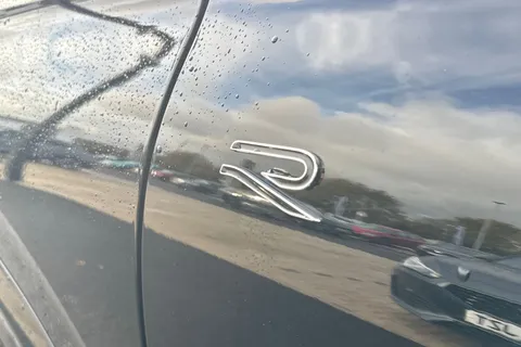 KT74RWF Volkswagen Tiguan 1.5 eTSI 150 R-Line 5dr DSG **PANORAMIC ROOF, DRIVER ASSITANCE PACK** Thumbnail #29