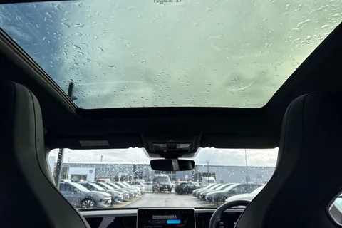 KT74RWF Volkswagen Tiguan 1.5 eTSI 150 R-Line 5dr DSG **PANORAMIC ROOF, DRIVER ASSITANCE PACK** Thumbnail #34