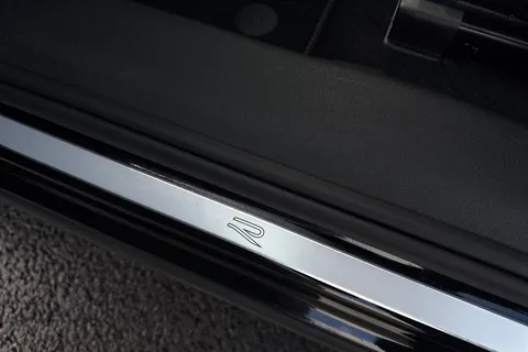 KT74RWF Volkswagen Tiguan 1.5 eTSI 150 R-Line 5dr DSG **PANORAMIC ROOF, DRIVER ASSITANCE PACK** Thumbnail #37