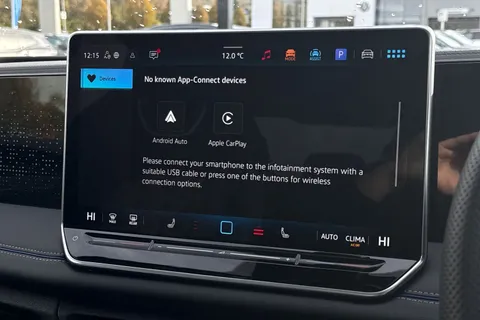 KT74RWF Volkswagen Tiguan 1.5 eTSI 150 R-Line 5dr DSG **PANORAMIC ROOF, DRIVER ASSITANCE PACK** Thumbnail #44