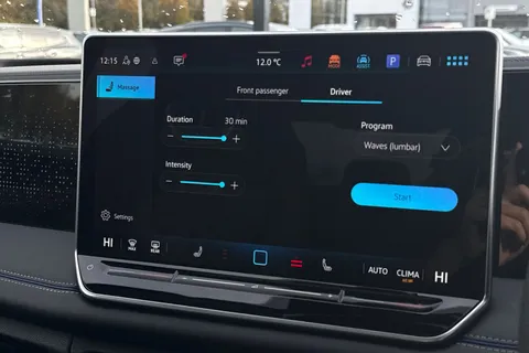 KT74RWF Volkswagen Tiguan 1.5 eTSI 150 R-Line 5dr DSG **PANORAMIC ROOF, DRIVER ASSITANCE PACK** Thumbnail #47