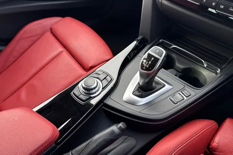 23 of 67 for BMW 3 Series 2.0 320d Sport Touring Auto Euro 6 (s/s) 5dr