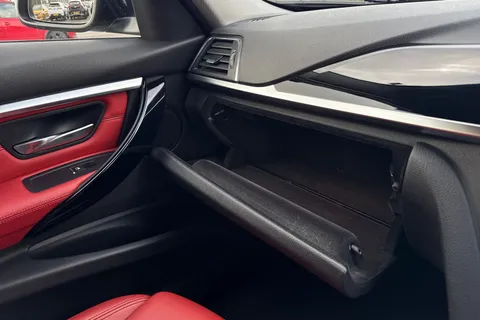 61 of 67 for BMW 3 Series 2.0 320d Sport Touring Auto Euro 6 (s/s) 5dr