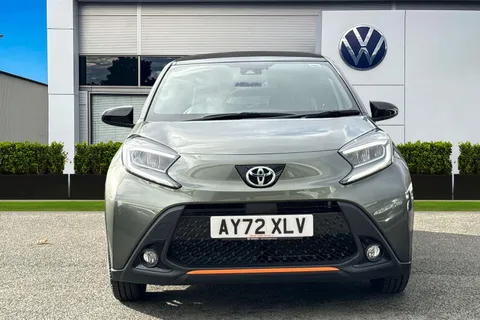 AY72XLV Toyota Aygo X 1.0 VVT-i Limited Edition (Canvas Roof) Euro 6 (s/s) 5dr Thumbnail #6