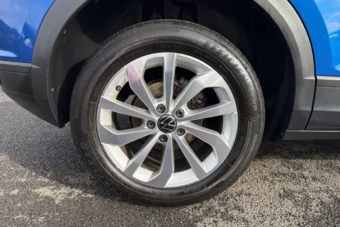 11 of 65 for VOLKSWAGEN T-ROC 1.0 TSI Life 5dr