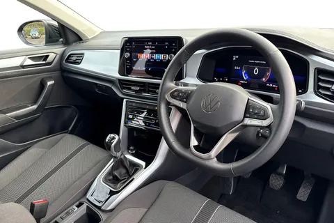 14 of 65 for VOLKSWAGEN T-ROC 1.0 TSI Life 5dr