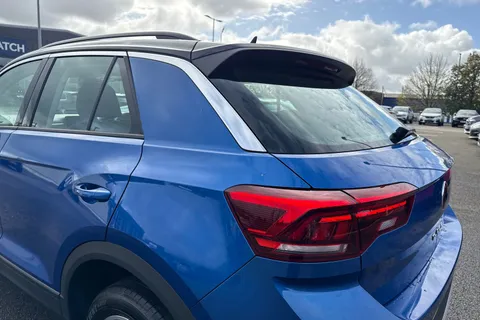 31 of 65 for VOLKSWAGEN T-ROC 1.0 TSI Life 5dr