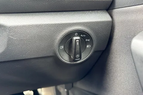 43 of 65 for VOLKSWAGEN T-ROC 1.0 TSI Life 5dr