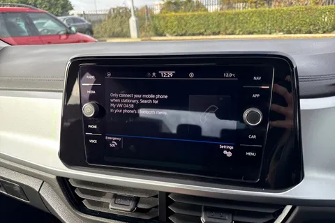 48 of 65 for VOLKSWAGEN T-ROC 1.0 TSI Life 5dr