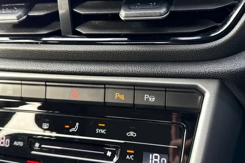 53 of 65 for VOLKSWAGEN T-ROC 1.0 TSI Life 5dr