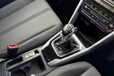 56 of 65 for VOLKSWAGEN T-ROC 1.0 TSI Life 5dr