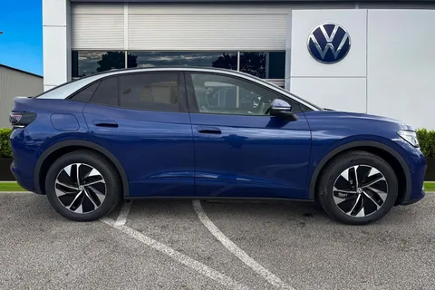  Volkswagen ID.5 Pro 77kWh Match Auto 5dr Thumbnail #4