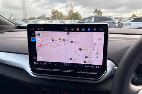  Volkswagen ID.5 Pro 77kWh Match Auto 5dr Thumbnail #12