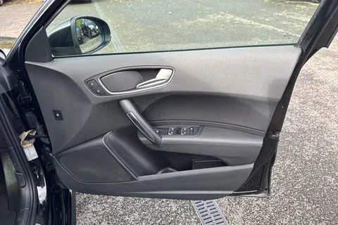 21 of 67 for AUDI A1 1.6 TDI S Line 5dr