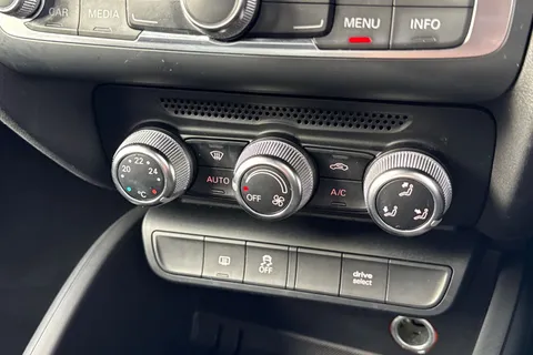 22 of 67 for AUDI A1 1.6 TDI S Line 5dr