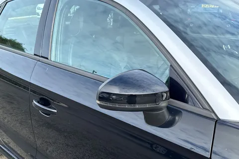 29 of 67 for AUDI A1 1.6 TDI S Line 5dr