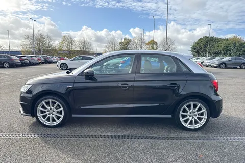 31 of 67 for AUDI A1 1.6 TDI S Line 5dr